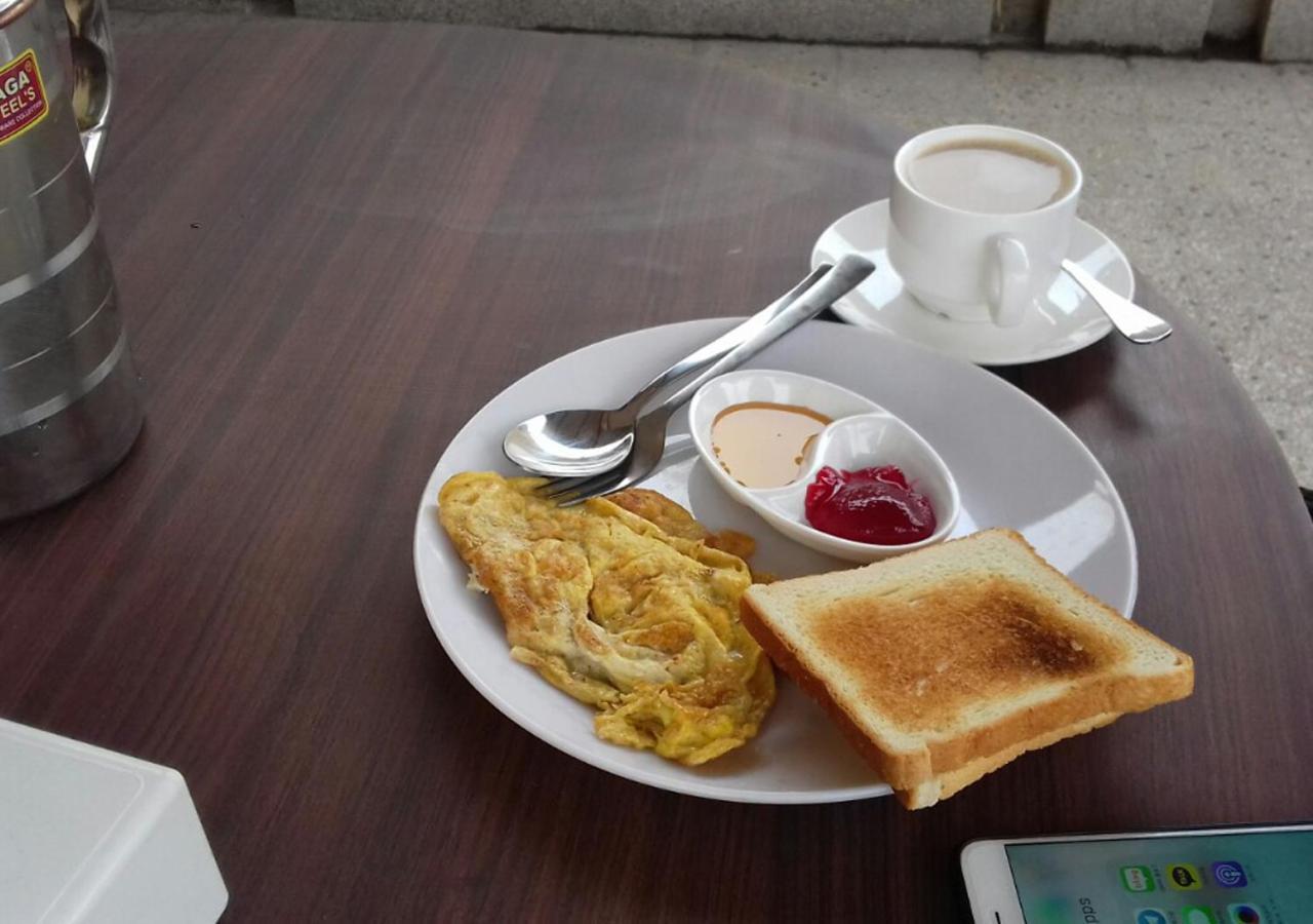 Rambler Hostel Pvt Ltd Катманду Экстерьер фото