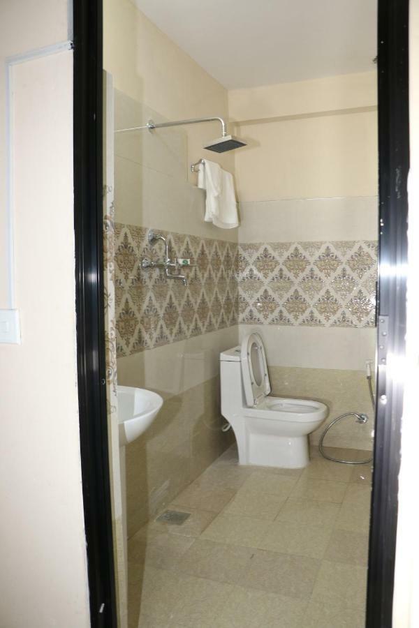 Rambler Hostel Pvt Ltd Катманду Экстерьер фото
